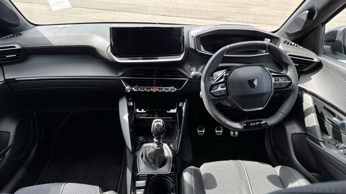 Peugeot 208 1.2 PureTech 100 GT 5dr Petrol Hatchback - Image 10